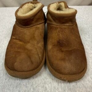 UGG Classic Ultra Mini Boots 🤎 Women's Size 4